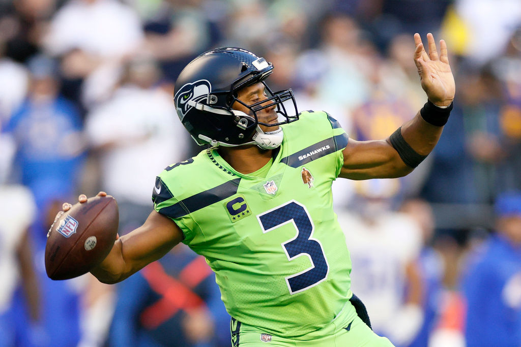 Russell Wilson Injury Update: Seahawks QB To See Specialist For Finger