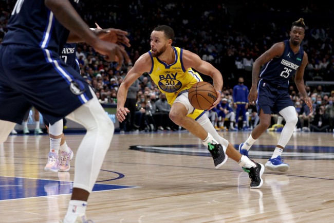 Steph Curry's Shooting Slump Continues as Golden State Warriors Lose to Dallas Mavericks